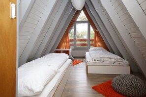 2 bedrooms, WiFi, bed sheets