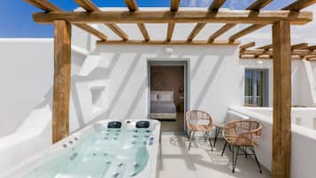 Grand 2 Bedroom Suite with Hammam, Hot Tub & Sea view | Premium bedding, memory-foam beds, minibar, in-room safe
