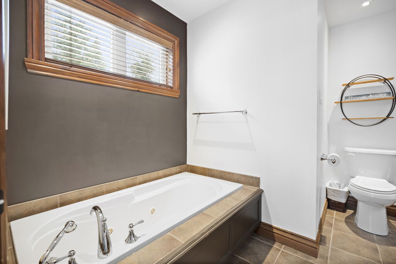 Hårtork och handdukar