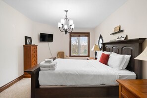 3 dormitorios, tabla de planchar con plancha, wifi gratis y ropa de cama