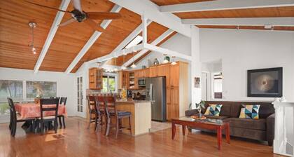 Spacious 4-Bedroom Kona Retreat | Ocean Views, Home Theater & Huge Lanai