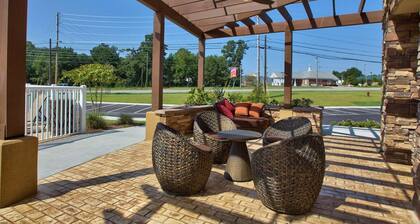 Spark by Hilton Dothan East