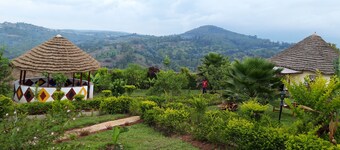 Maison Traditionnelle Ronde , éco Responsable , Idéale Pour se Ressourcer