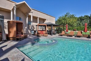 A heated pool - The Palm Palace - Live like Royalty in this 8,000 sq.ft Mansion by Empire Polo! (Indio)