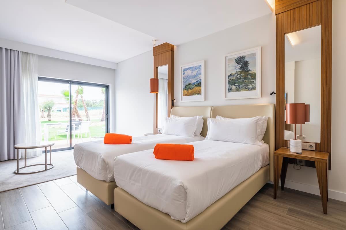 1 habitación, minibar y caja de seguridad en la habitación