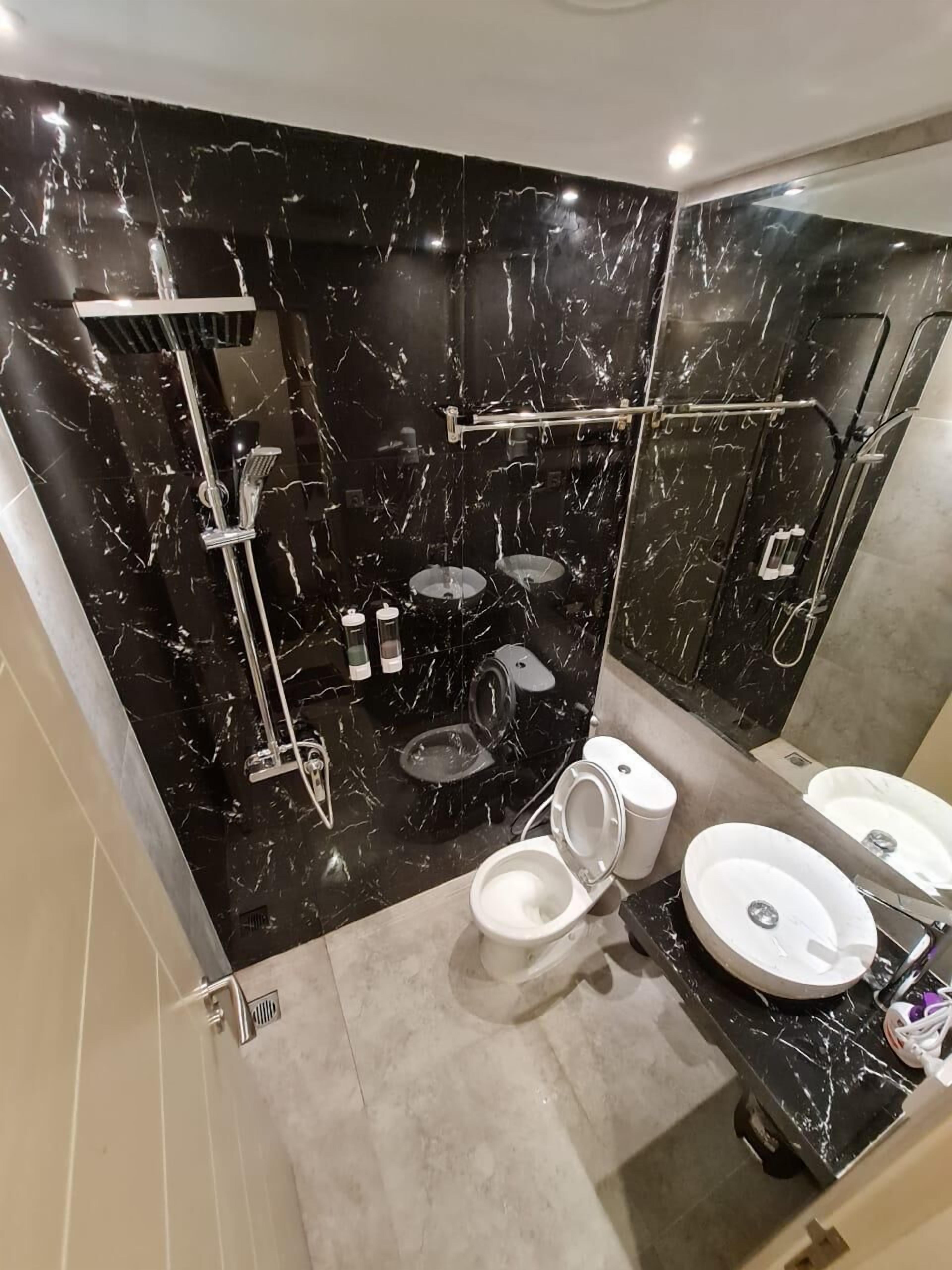 Cosmy Benson Apartment at Pakuwon Mall