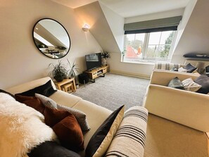 Smart TV - Modern Apartment Near a Picturesque Harbour in Saundersfoot, Pembrokeshire (Saundersfoot)