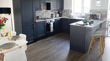 Fridge, microwave, oven, dishwasher