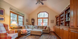 Flat-screen TV, fireplace