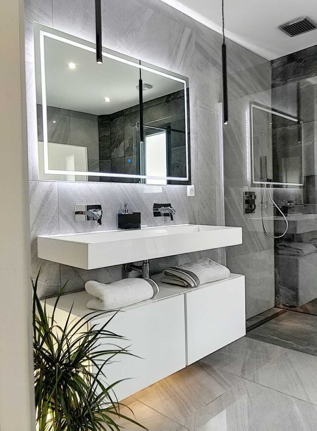 New contemporary villa with swimming pool 15 minutes from Aix, and 20 minutes from Marseille