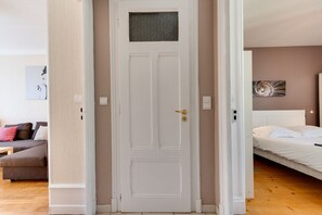 3 bedrooms, iron/ironing board, travel cot, WiFi