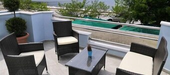 Luxury suites sea side