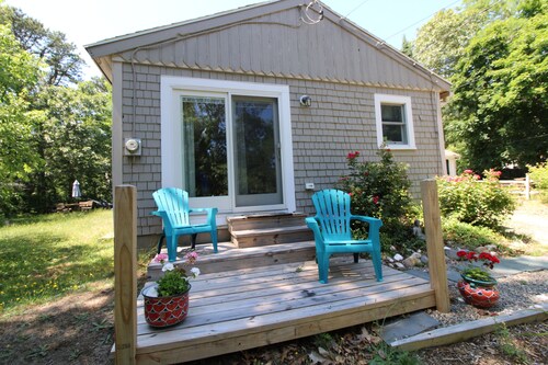 Charming Newly Renovated Wellfleet Cottage Near Black Fish Creek (2238)