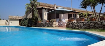 Oasis of peace and relaxation just 3 minutes from the beach.