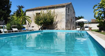 Oasis of peace and relaxation just 3 minutes from the beach.