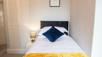 1 bedroom, iron/ironing board, free WiFi