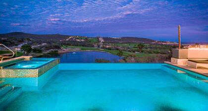 Contemporary 5BR Villa Sleeps up to 16!