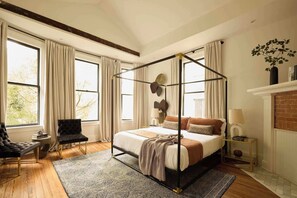 5 soverom, skrivebord, strykejern/-brett og wi-fi (inkludert)