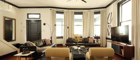 TV connectée, espaces bureaux