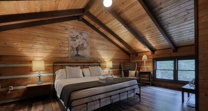 The Roost - On The Toccoa River