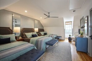 Unclassified image, 2 of 42, button - Luxe Duplex with Heated Pool | Near River St (Savannah)