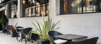 NEW Sleek & Modern Studio in the Heart of Chelsea