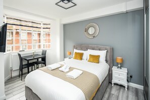 Apartment (0 Bedroom) | Iron/ironing board, free WiFi, bed sheets