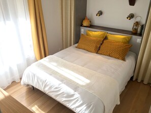 1 bedroom, iron/ironing board, travel crib, free WiFi