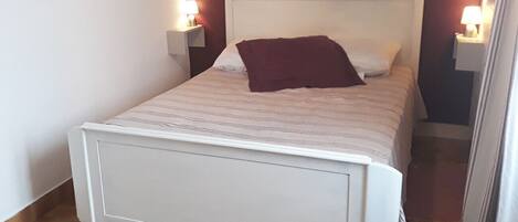 1 chambre, fer et planche Ă repasser, accĂšs au Wi-Fi (inclus)