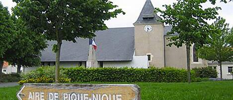 Enceinte de lâhĂ©bergement