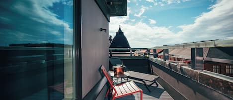 Suite, Multiple Beds, Non Smoking, Balcony | Premium bedding, down comforters, pillowtop beds, minibar