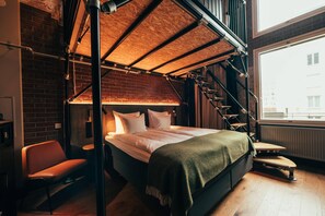 Deluxe Room, 1 King Bed, Non Smoking, Balcony | Premium bedding, down comforters, pillowtop beds, minibar - Clarion Hotel Mestari (Helsinki)