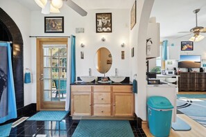 Villa, 1 Bedroom | Interior