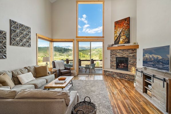 House, 4 Bedrooms | Living area | TV - Mountain Willow At Grand Park 4 Bedroom Home by RedAwning (Fraser)