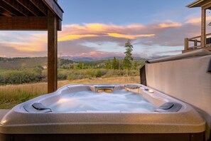 Nhà, 4 phòng ngủ | Bồn tắm spa ngoài trời