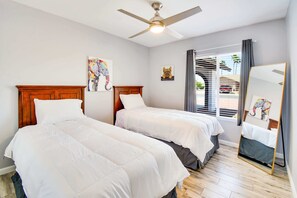 5 habitaciones, escritorio, tabla de planchar con plancha y wifi 
