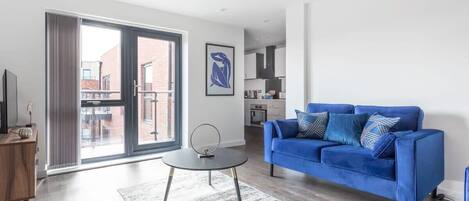 TV, Netflix, strømmetjenester og kontorer