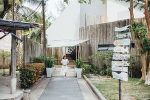 Kiến trúc tòa nhà