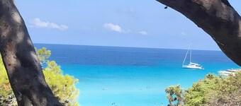 3 bedroom apartment with swimming pool 3km from St Florent 