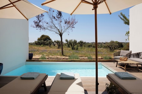 Caja de seguridad en la habitación y cortinas blackout