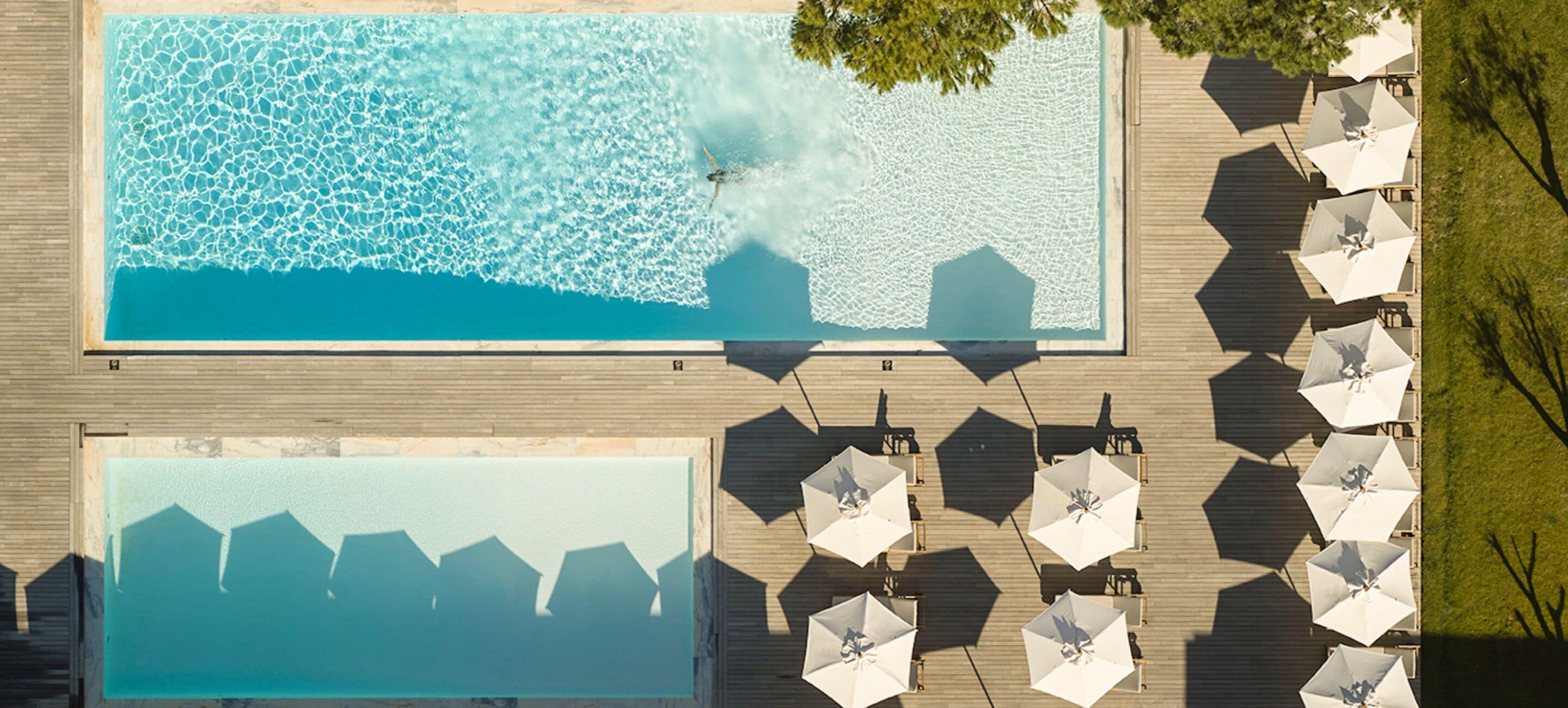 Piscine couverte, piscine extérieure