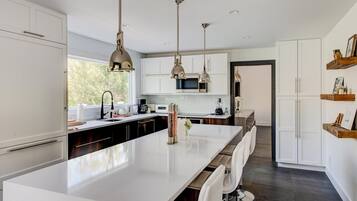 House, Multiple Beds (Bridgehampton Beauty) | Private kitchen