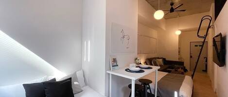 Fer et planche à repasser, Wi-Fi, draps fournis