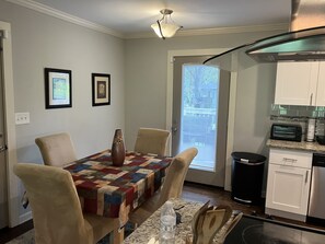Dining - Experience Atlanta living near Zoo Atlanta - 9min drive (Atlanta)