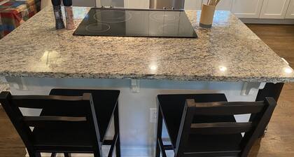 Experience Atlanta living near Zoo Atlanta - 9min drive