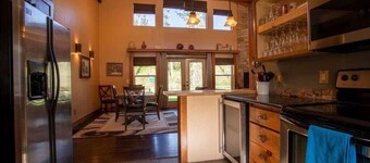 Kanehaven 4 bed, backyard paradise home Bigfork MT