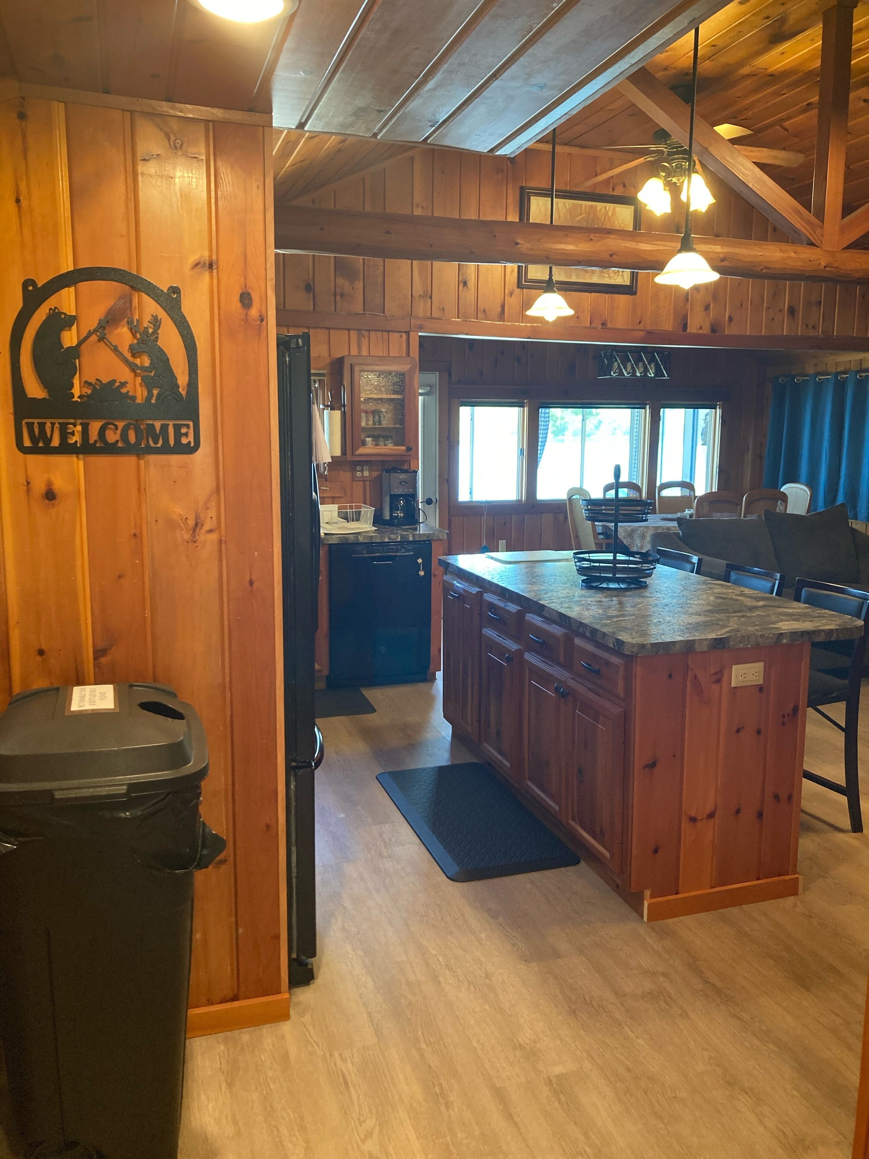 Beautiful Up North Lake Front Home on All Sports Clear Lake!