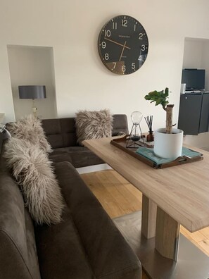 House, Multiple Beds | Living room