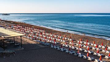 Playa privada en los alrededores y traslado desde/hacia la playa gratis