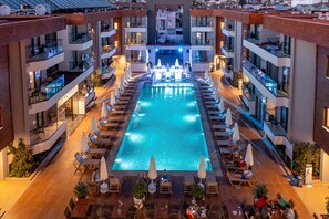 Seasonal outdoor pool, open 7:30 AM to 6:00 PM, free cabanas - Side Amour Hotel - All Inclusive (Manavgat)